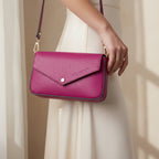 Mini sac bandoulière Renato Borzatta en cuir véritable fuchsia, avec finitions dorées, rabat magnétique, poche intérieure et bandoulière interchangeable cuir ou chaîne dorée